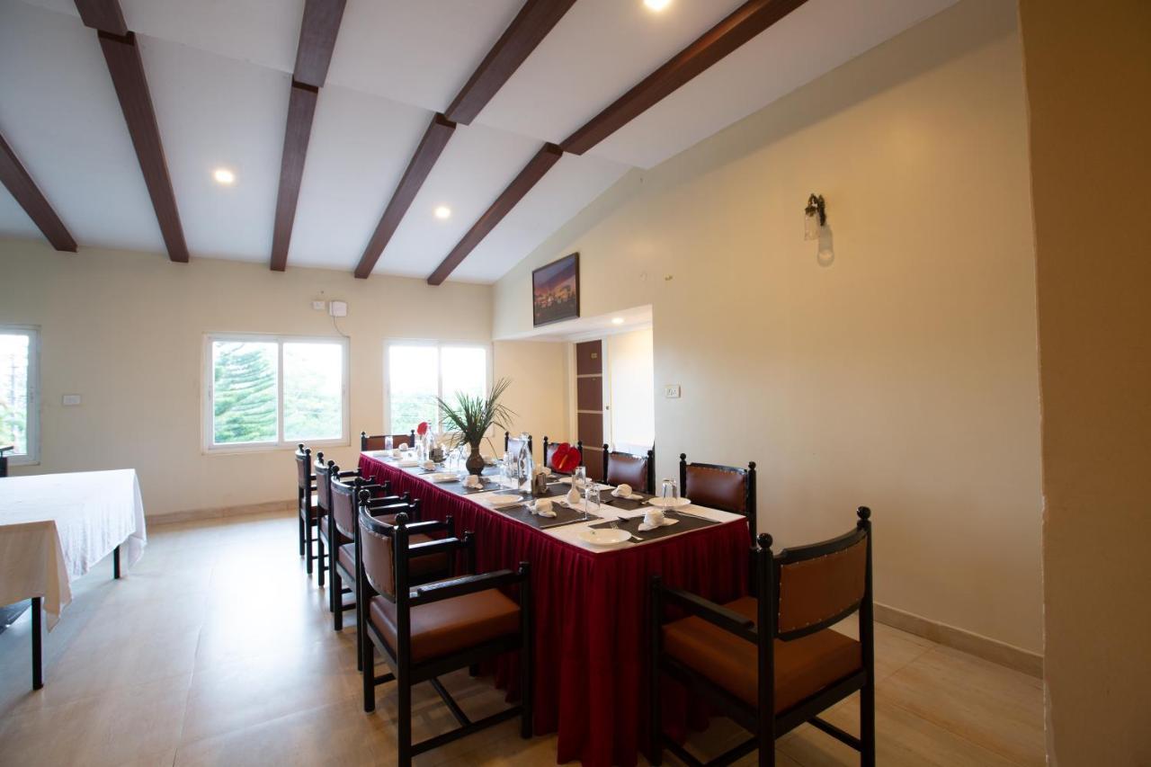 KSTDC Hotel Mayura Valley View Madikeri Bagian luar foto